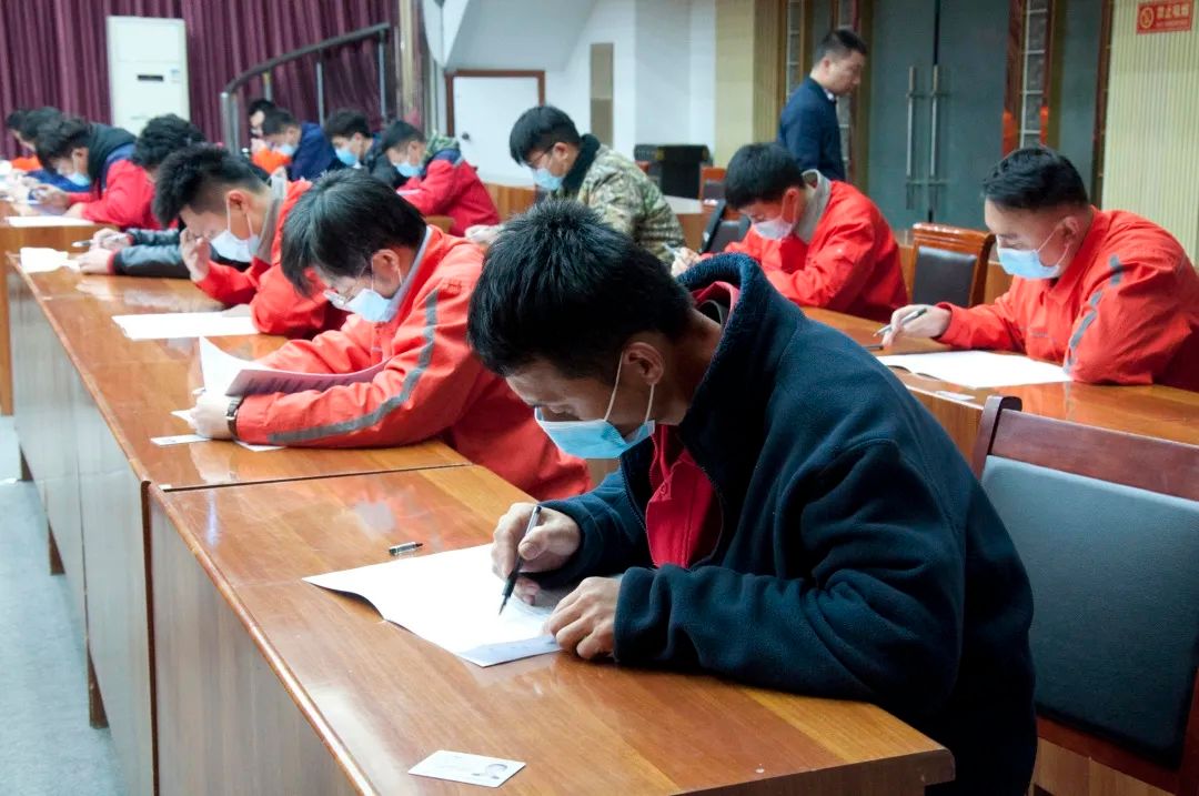 市能源集團(tuán)舉辦2020年淄博市燃?xì)獍踩珣?yīng)急搶險(xiǎn)演練理論知識考試(圖2)