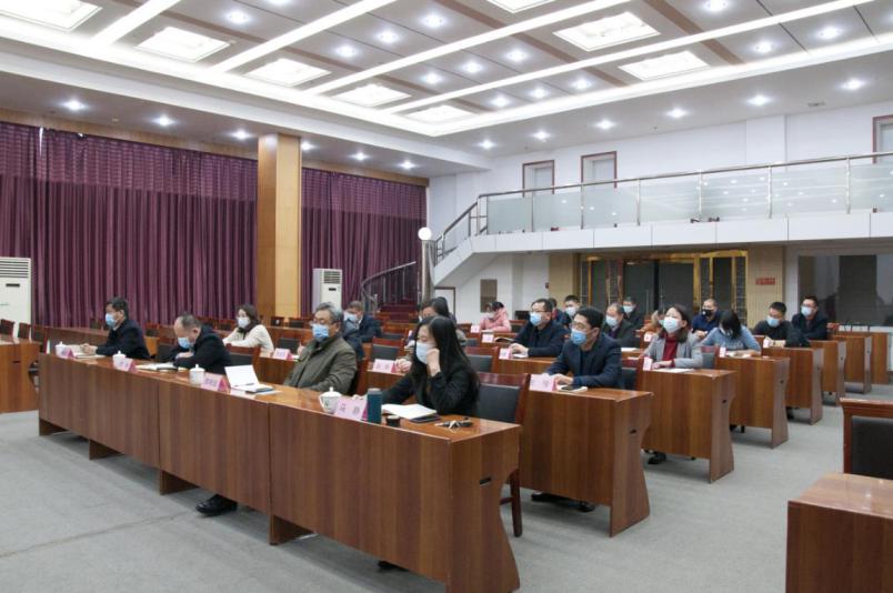 市能源集團(tuán)公司召開新任職中層干部集體談話會議(圖2)
